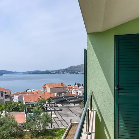 Appartment Mi Mara Ciovo Trogir Zewnętrze zdjęcie
